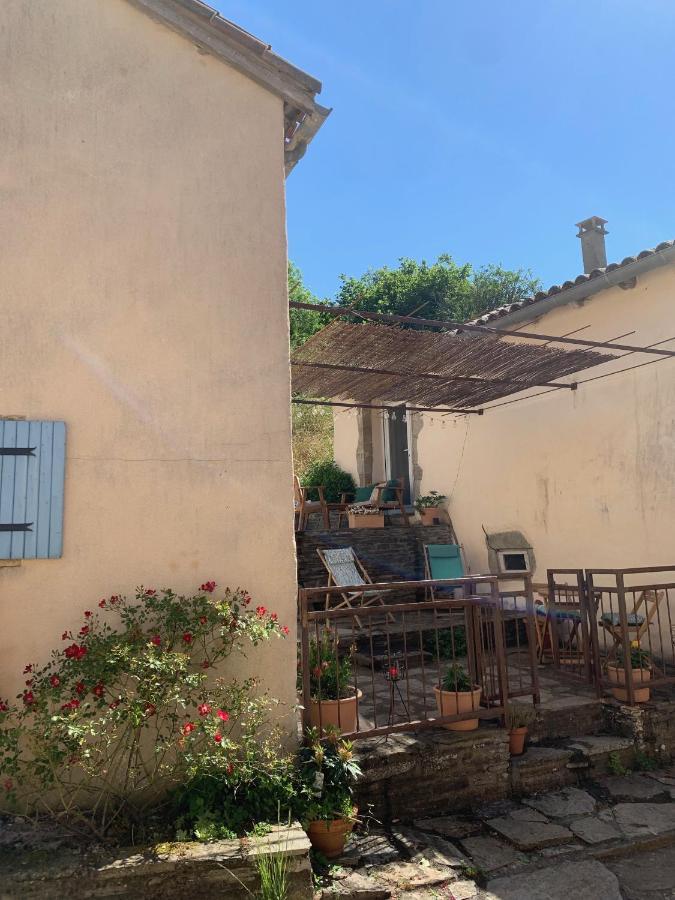 Le Hameau De Sylvanes Eksteriør billede